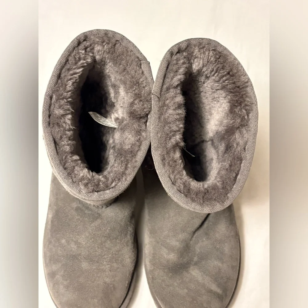 UGG Charcoal Boots - Picture 4 of 6